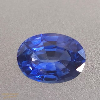  Safír z Cejlonu 6x4mm
