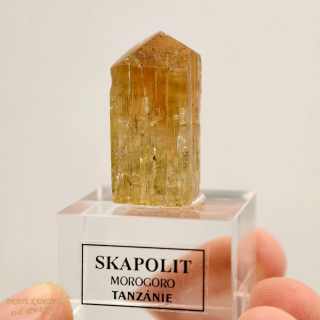 Skapolit z Tanzánie 30x14mm